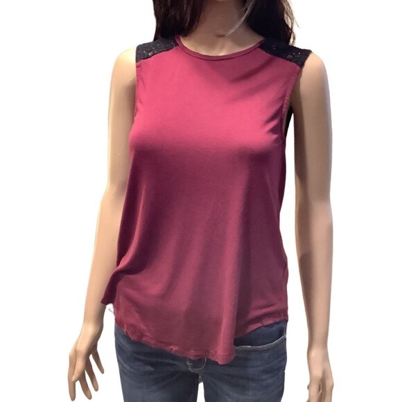 (6 for $25) Old Navy‎ Sleeveless Top with Inset Black Lace Size XS - Picture 1 of 5